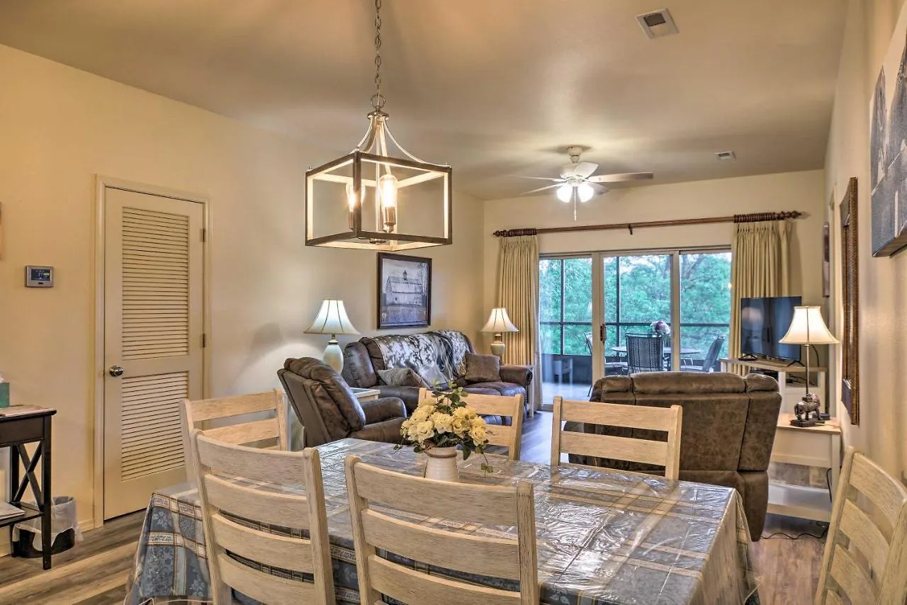 Walk-in Condo, Near Silver Dollar Branson