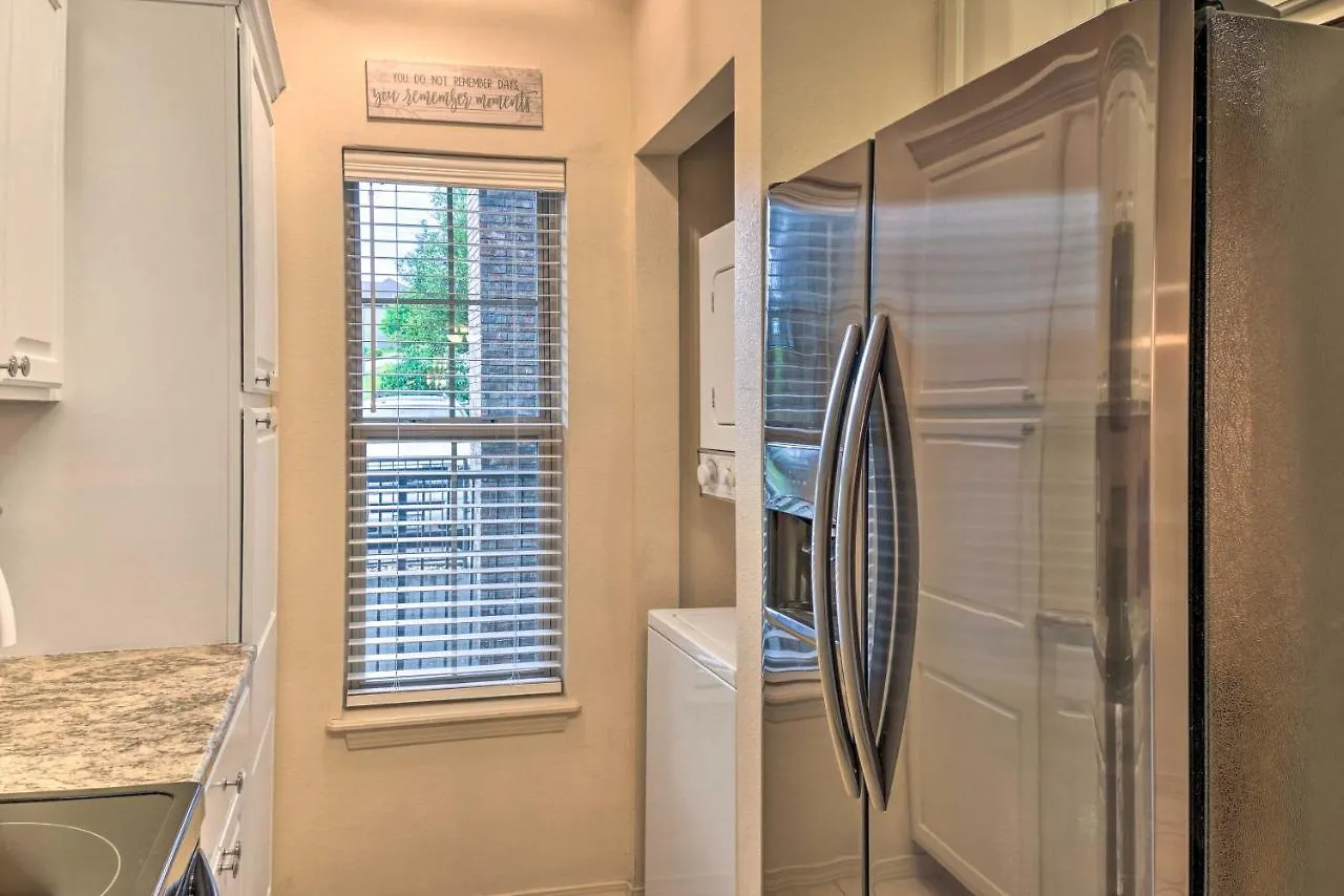 Walk-in Condo, Near Silver Dollar Apartment Branson