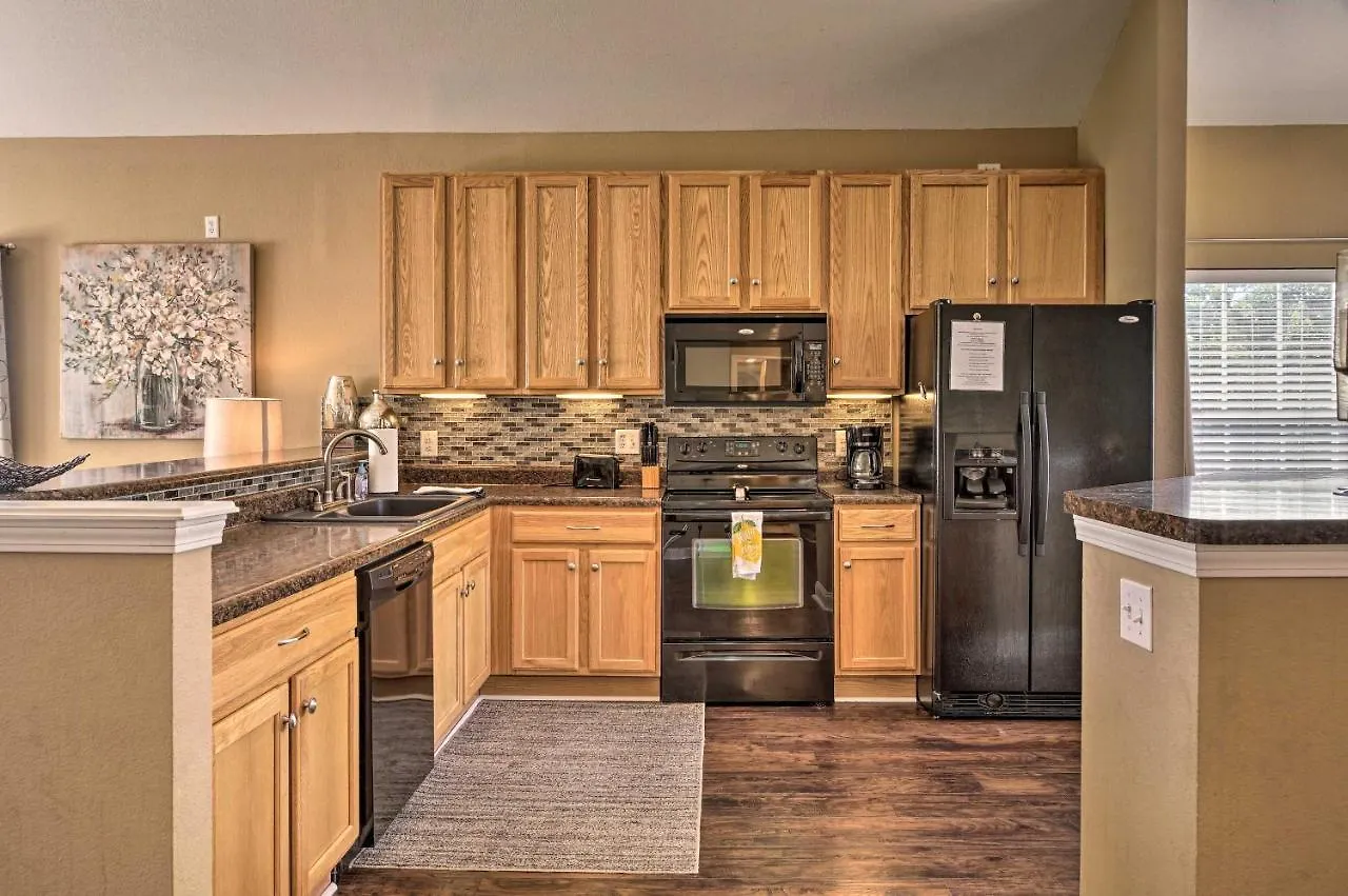 Family With Pool Access, Near Table Rock Lake! *