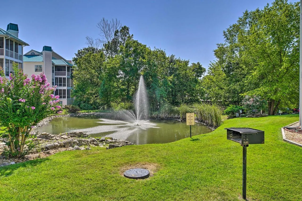 Family With Pool Access, Near Table Rock Lake!
