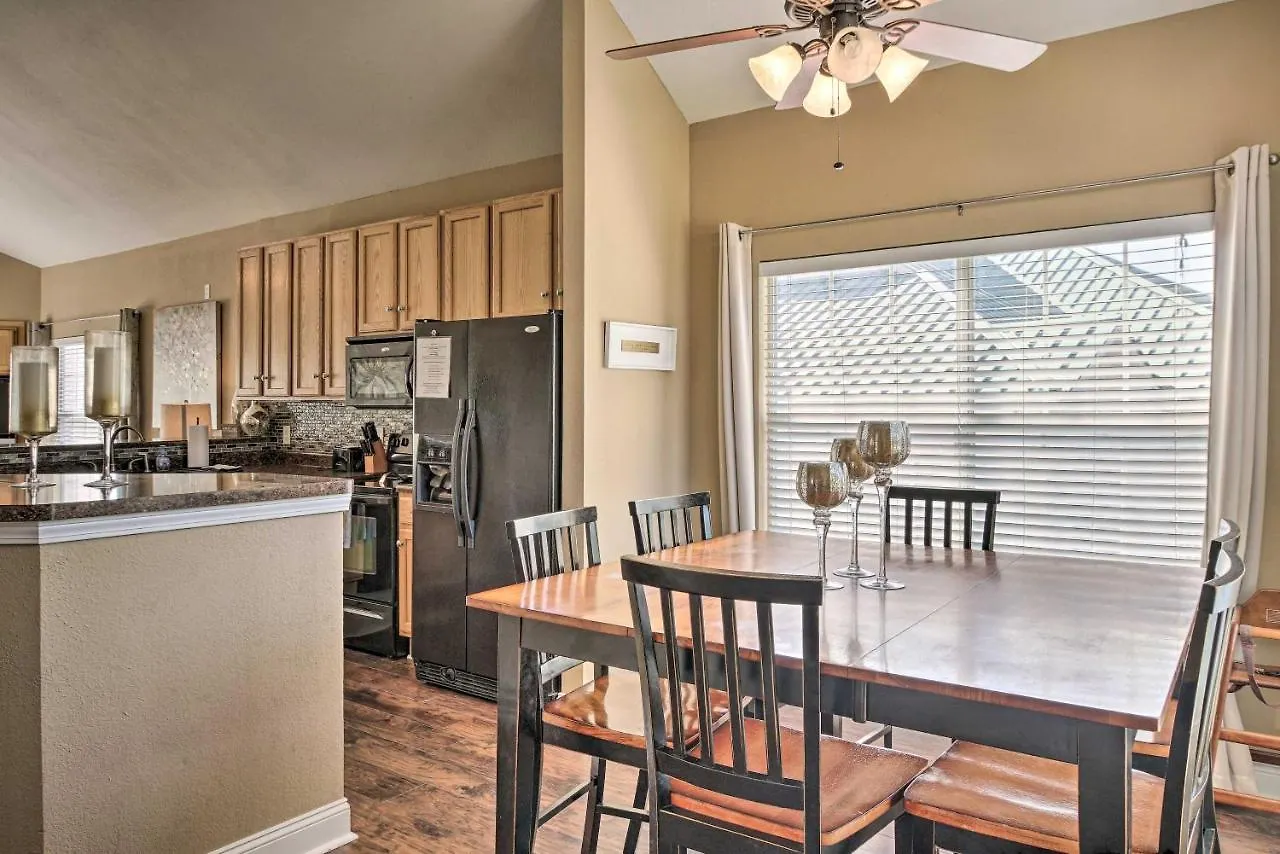 Apartment Family With Pool Access, Near Table Rock Lake! *
