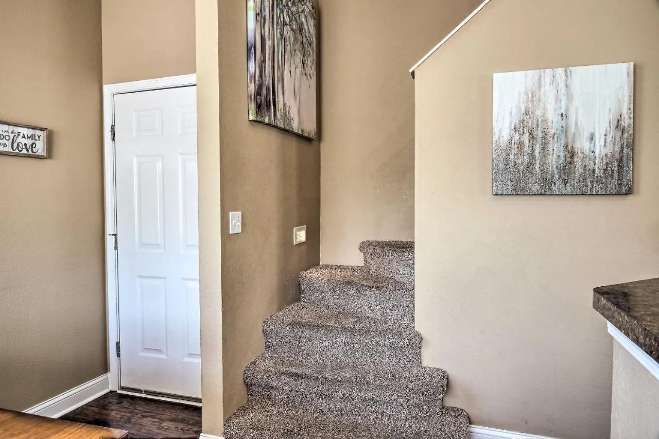 Family With Pool Access, Near Table Rock Lake! Apartment *