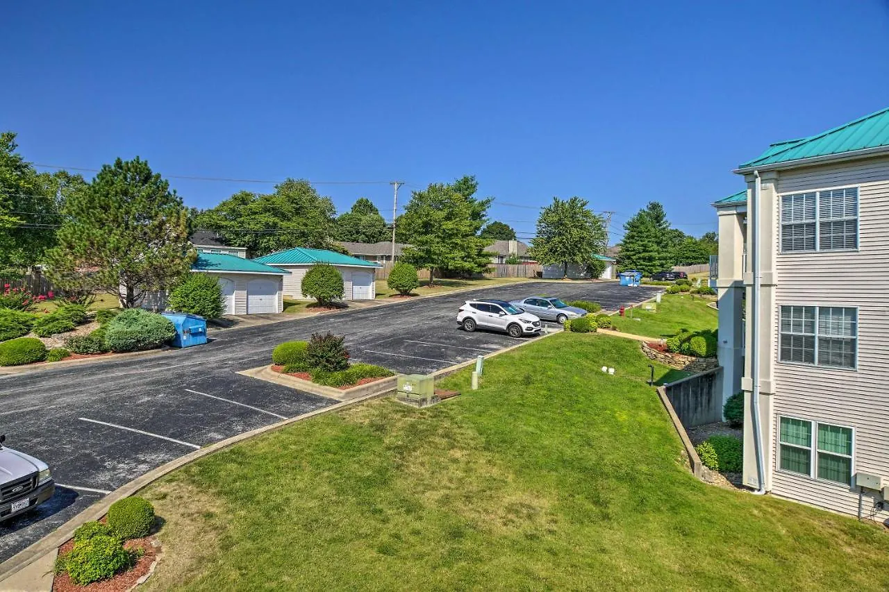 Apartment Family With Pool Access, Near Table Rock Lake! *