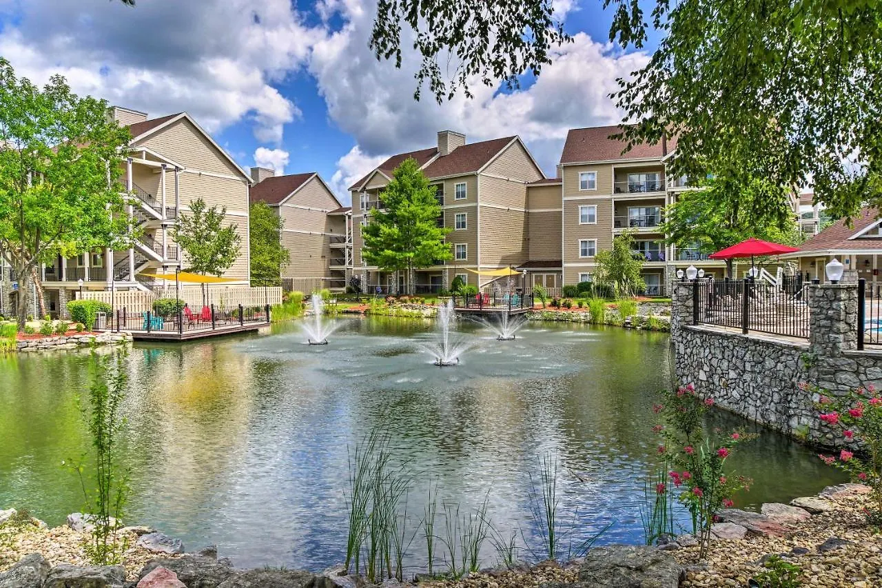 - 2 Miles To Table Rock Lake! * Branson