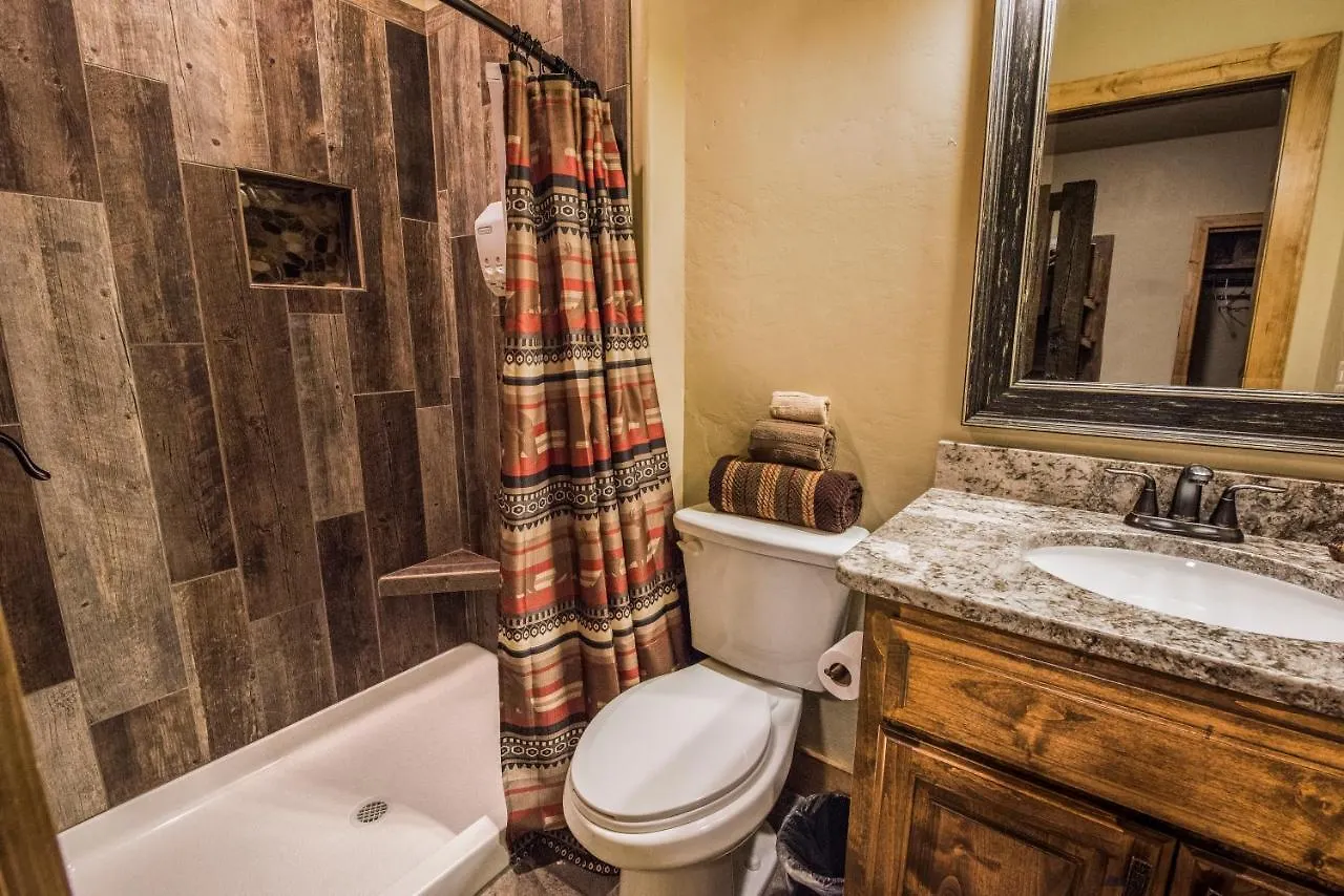Watermill Cove Lakefront 8bed 8ba Free Amenities 2 Miles To Sdc Holiday home