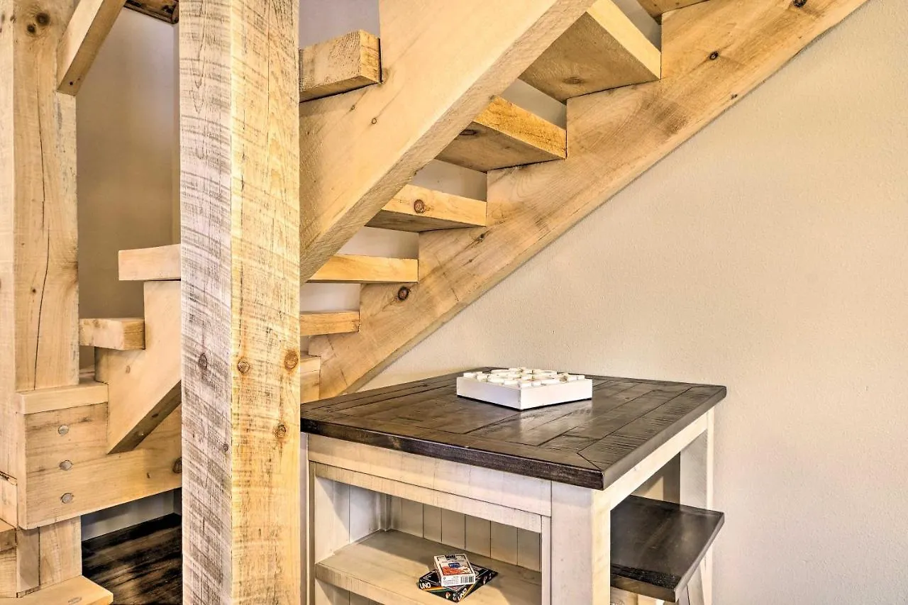 The Cozy With Taneycomo Access! Branson