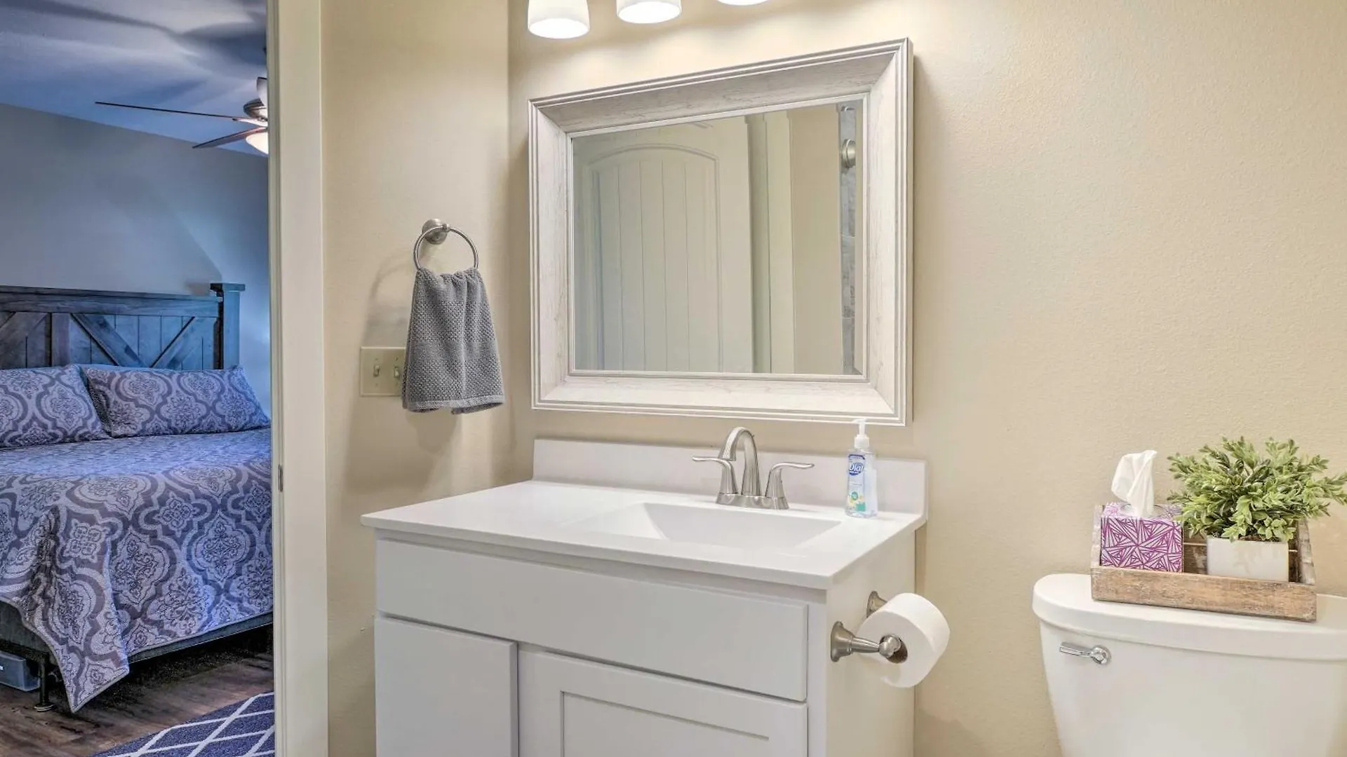 The Cozy With Taneycomo Access! Holiday home Branson