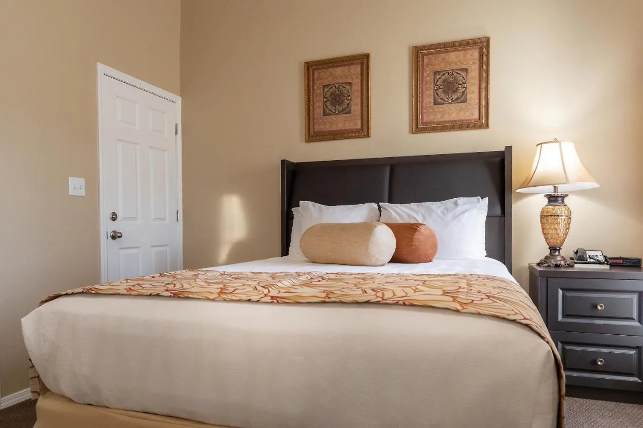 Surrey Vacation By Capital Vacations Hotel