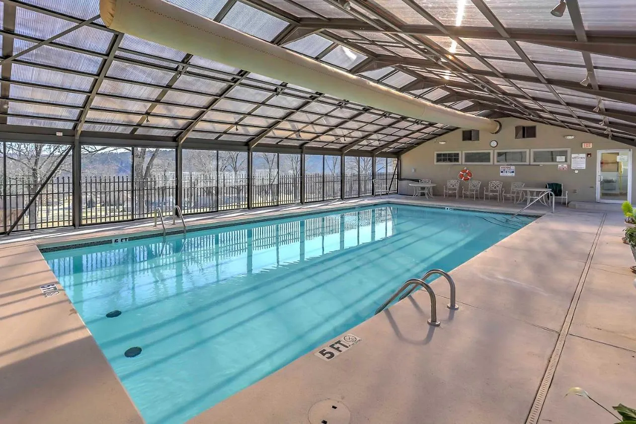 Apartment Lavish Escape With And Access