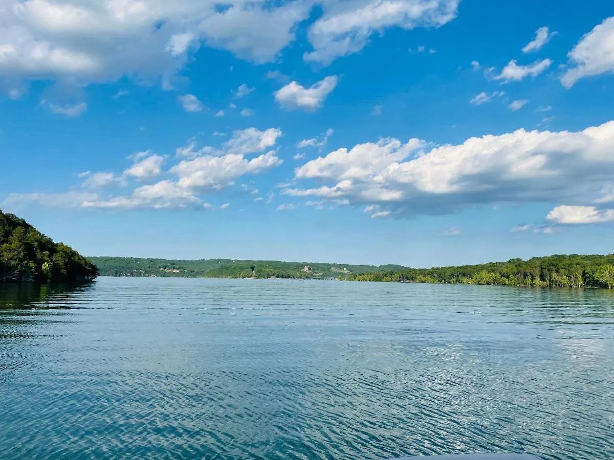 Rockwood On Table Rock With Boat Slips Aparthotel 3*