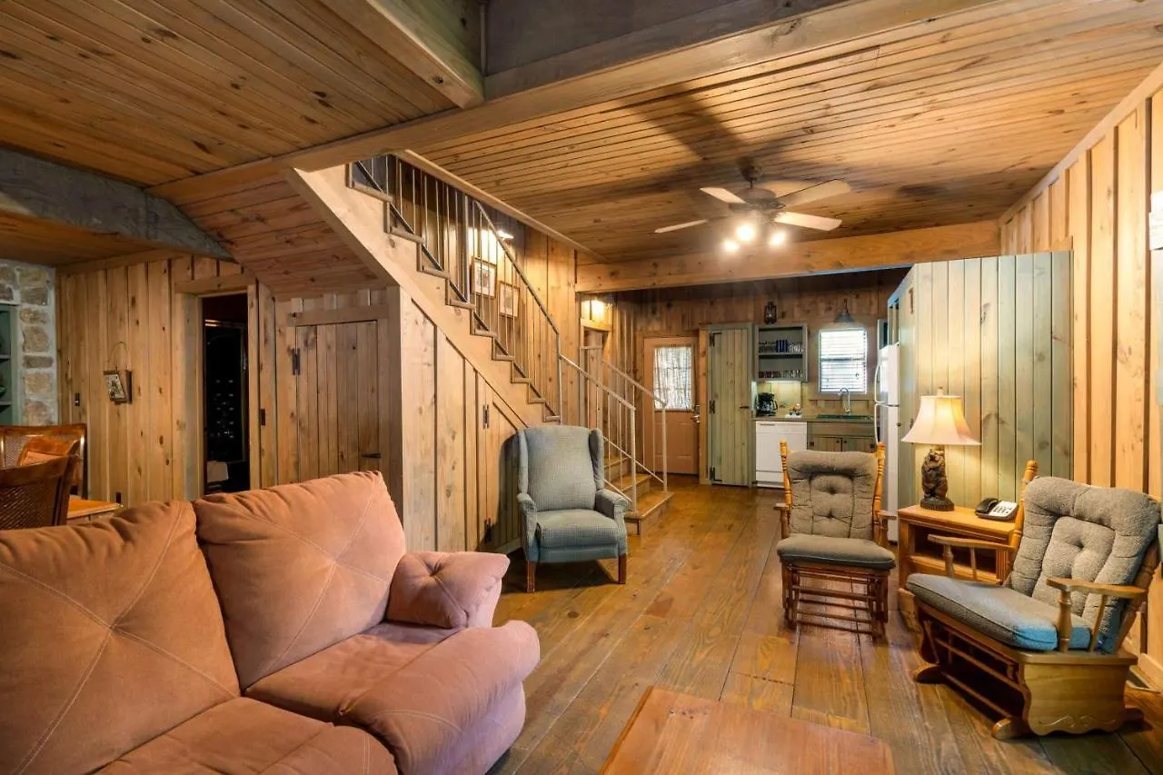 At Mountain, Trademark Collection By Wyndham Resort Branson