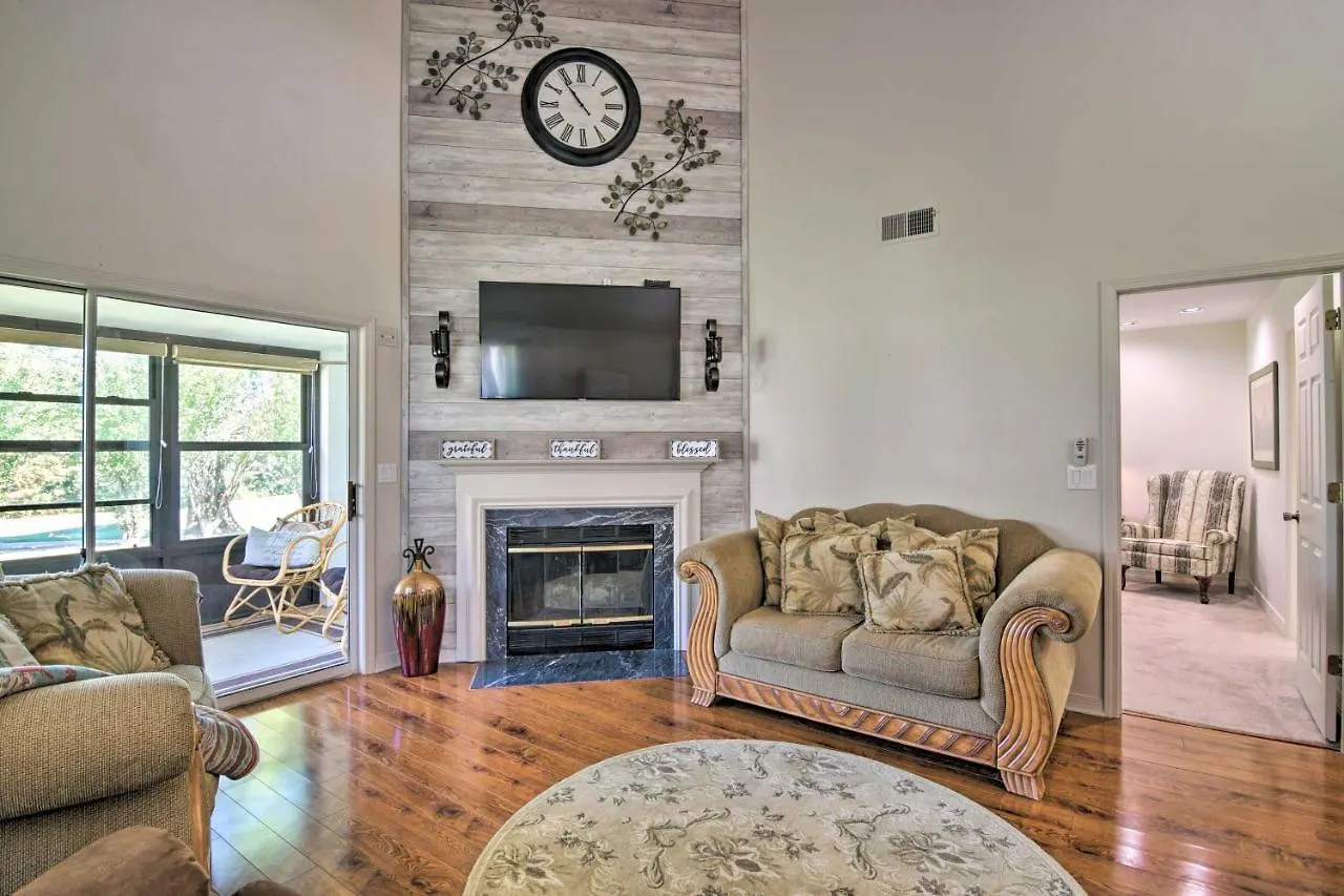 Spacious 3 Mi To Table Rock Lake! Apartment Branson