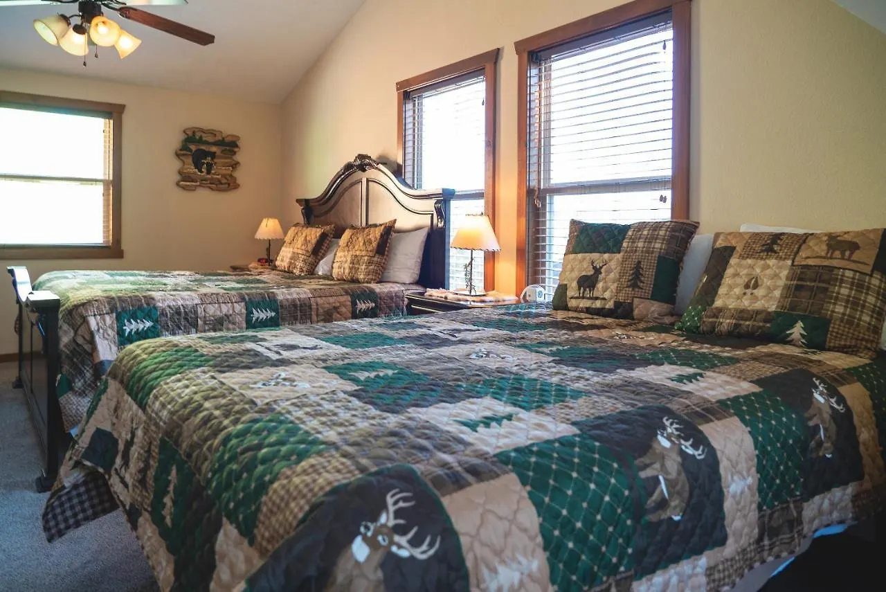 Holiday home Bear Cub Retreat Branson