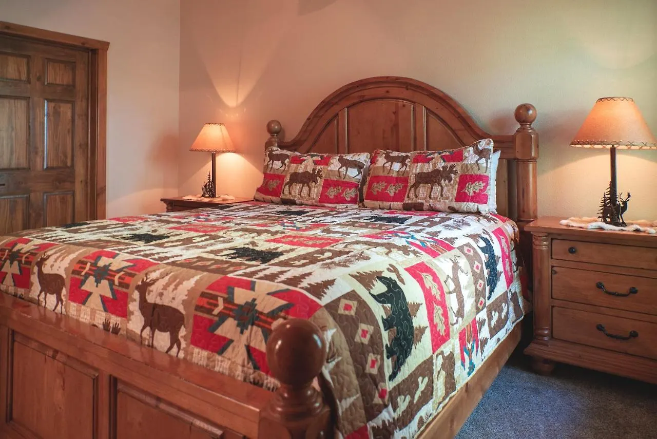 Holiday home Bear Cub Retreat Branson