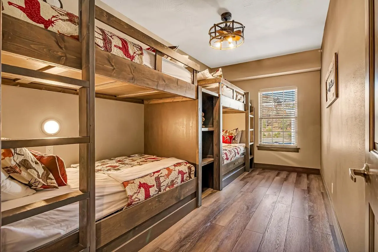 Lakefront Haven Holiday home *