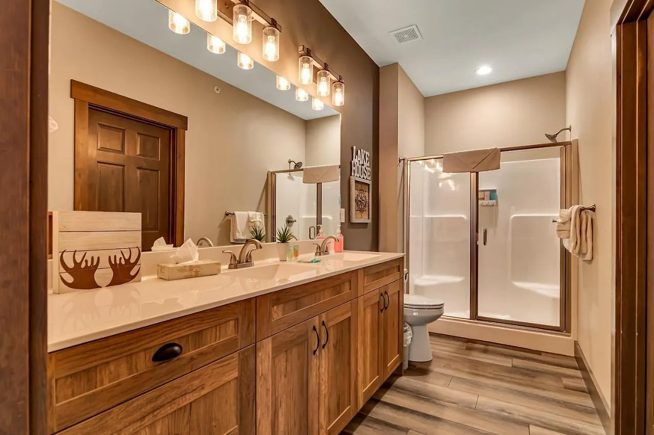 Lakefront Haven Branson