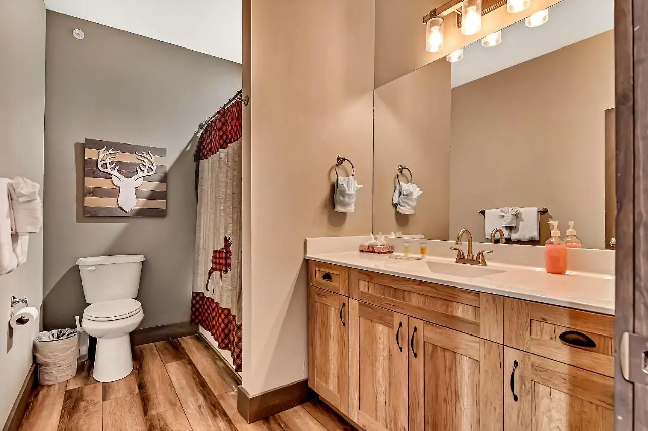 Lakefront Haven * Branson