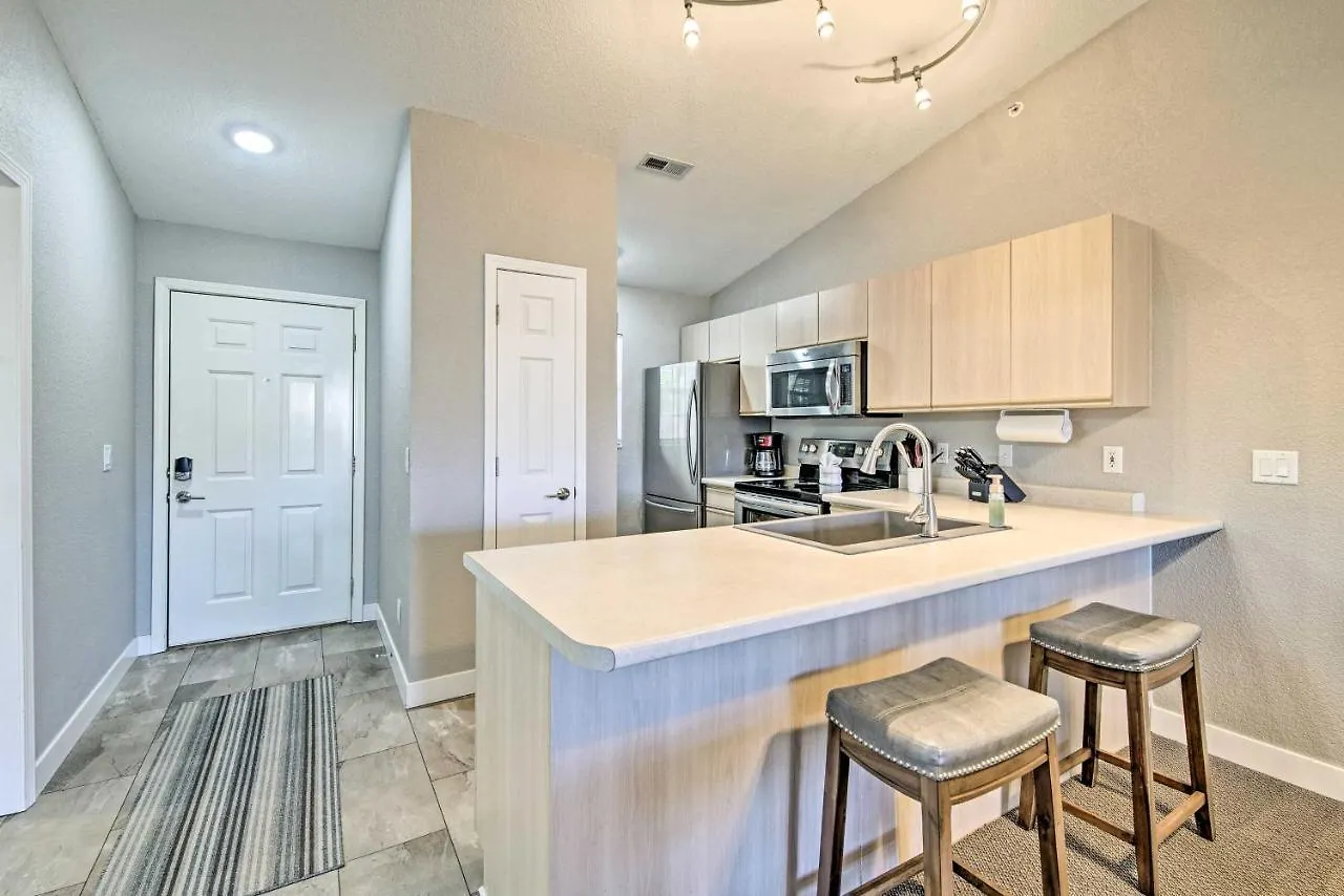 With Pool Access 3 Mi To Strip! * Branson