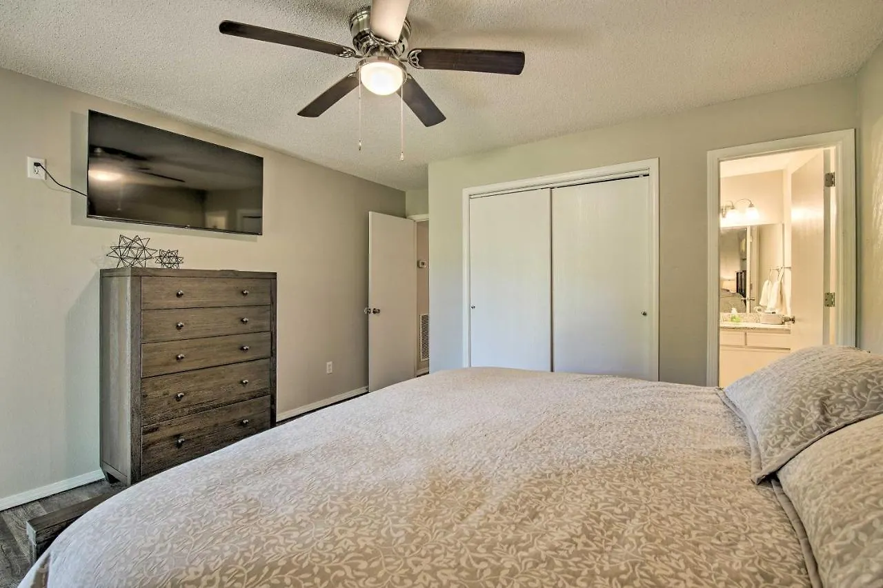Cozy Near Lakes And Theatre District *