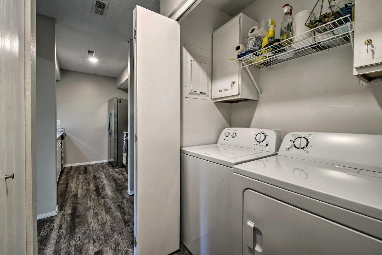 Cozy Near Lakes And Theatre District Branson