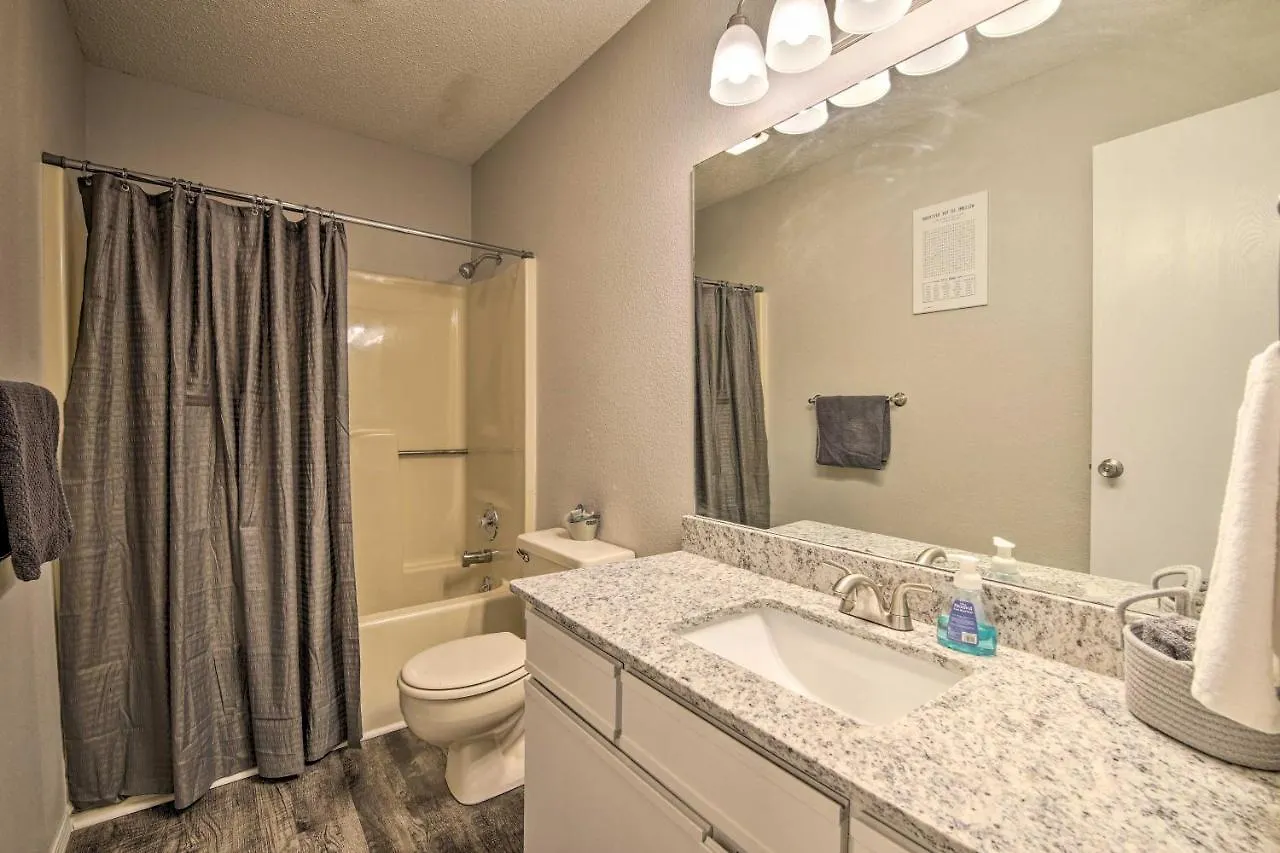 Cozy Near Lakes And Theatre District Apartman Branson