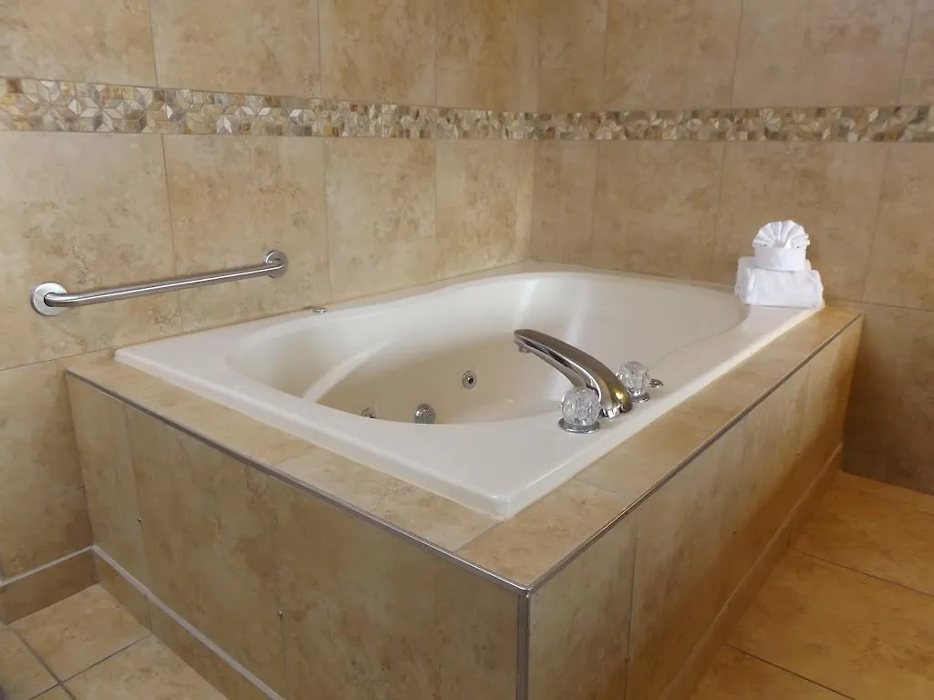 Hotel Angel Near Imax, A Travelodge By Wyndham 3*