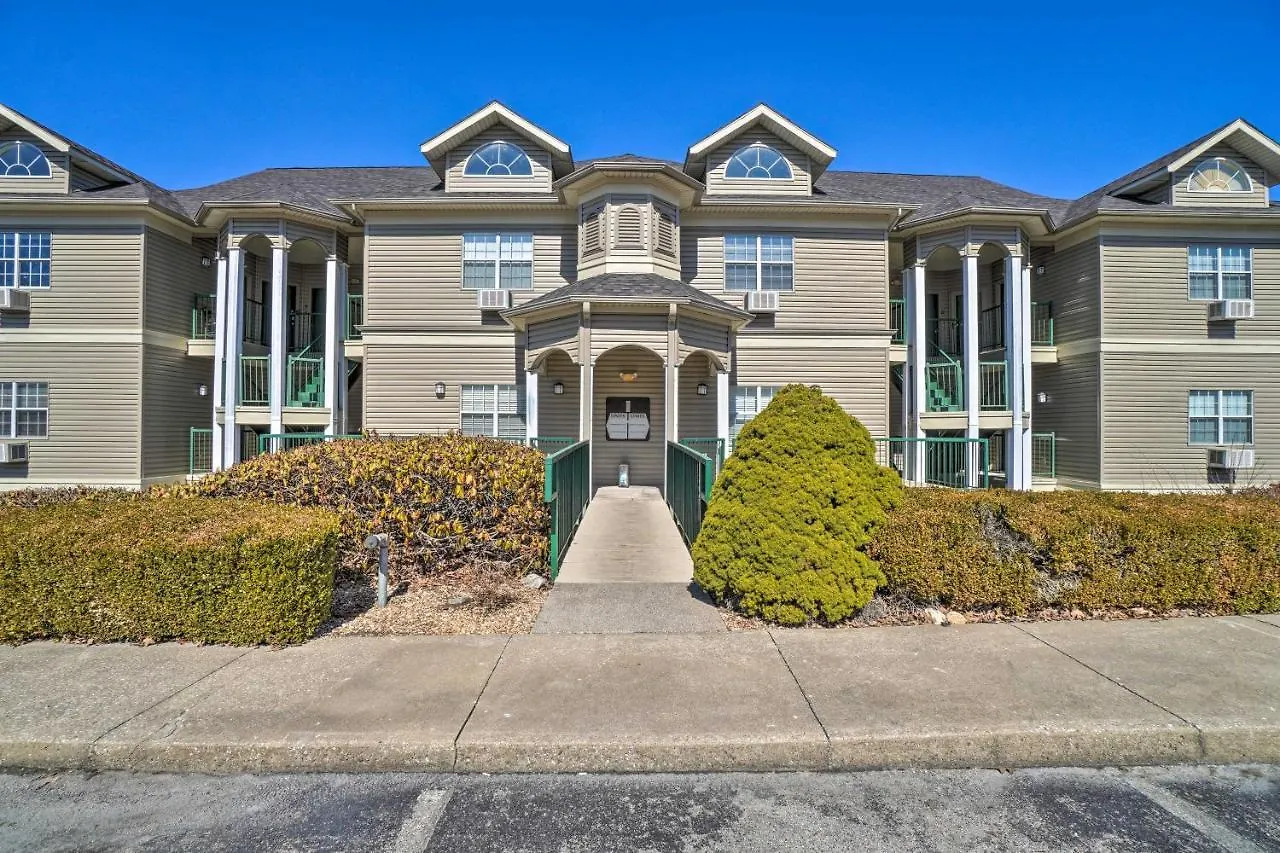 Apartment On Golf Course, 4 Mi To Downtown Branson