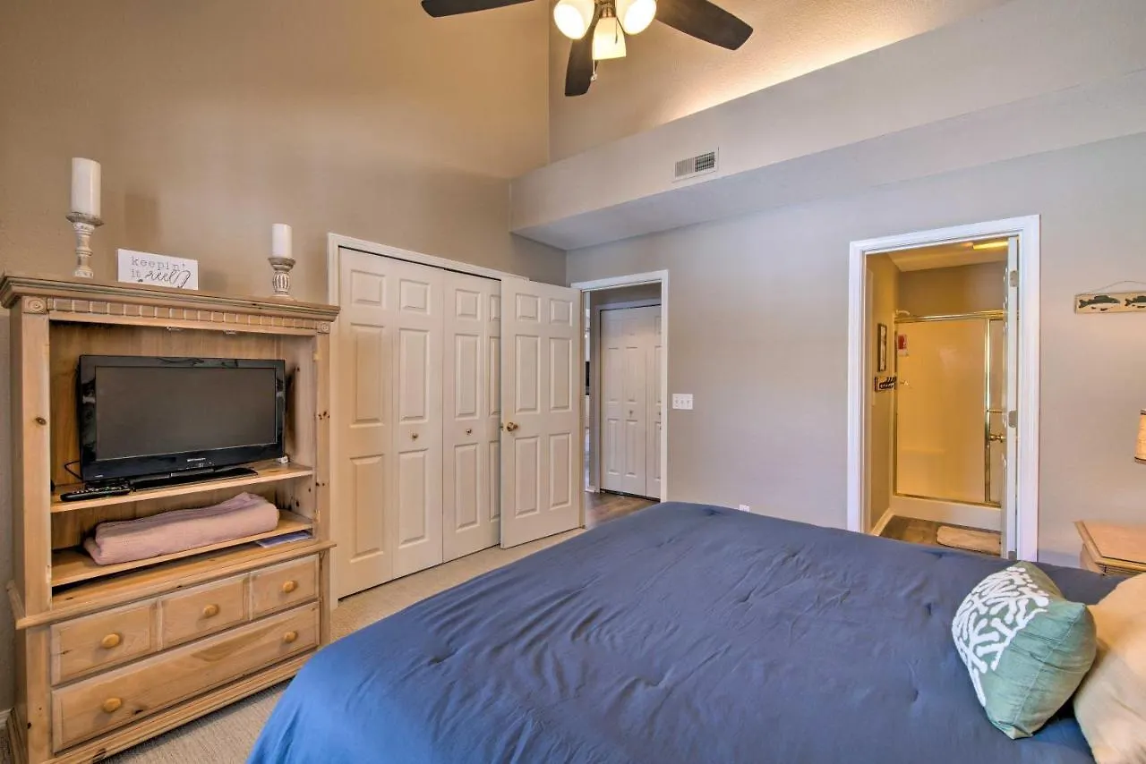 Apartment And Sunroom And Pool Access, Walk To Marina *