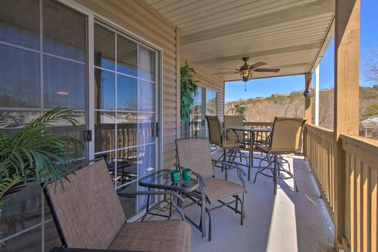With Large Patio About 3 Mi To The Strip!