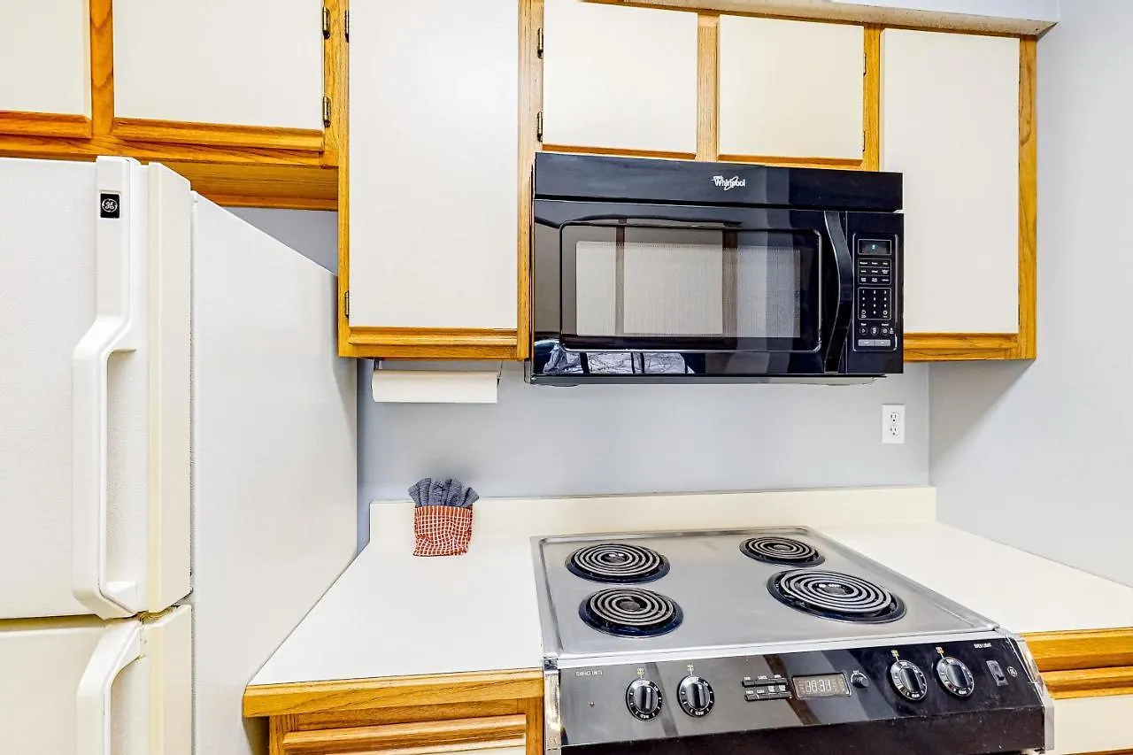 Pointe Royale #44-1 Apartment