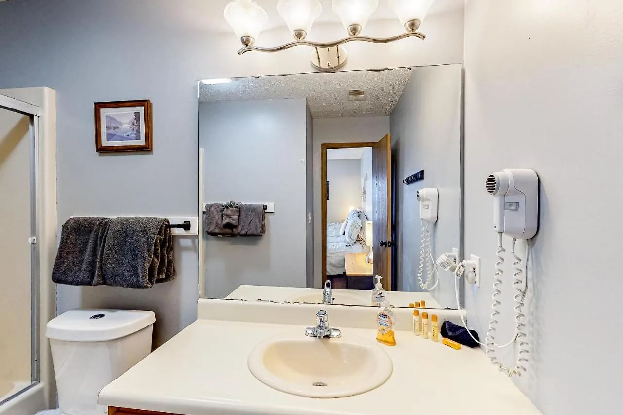 Apartment Pointe Royale #44-1 *