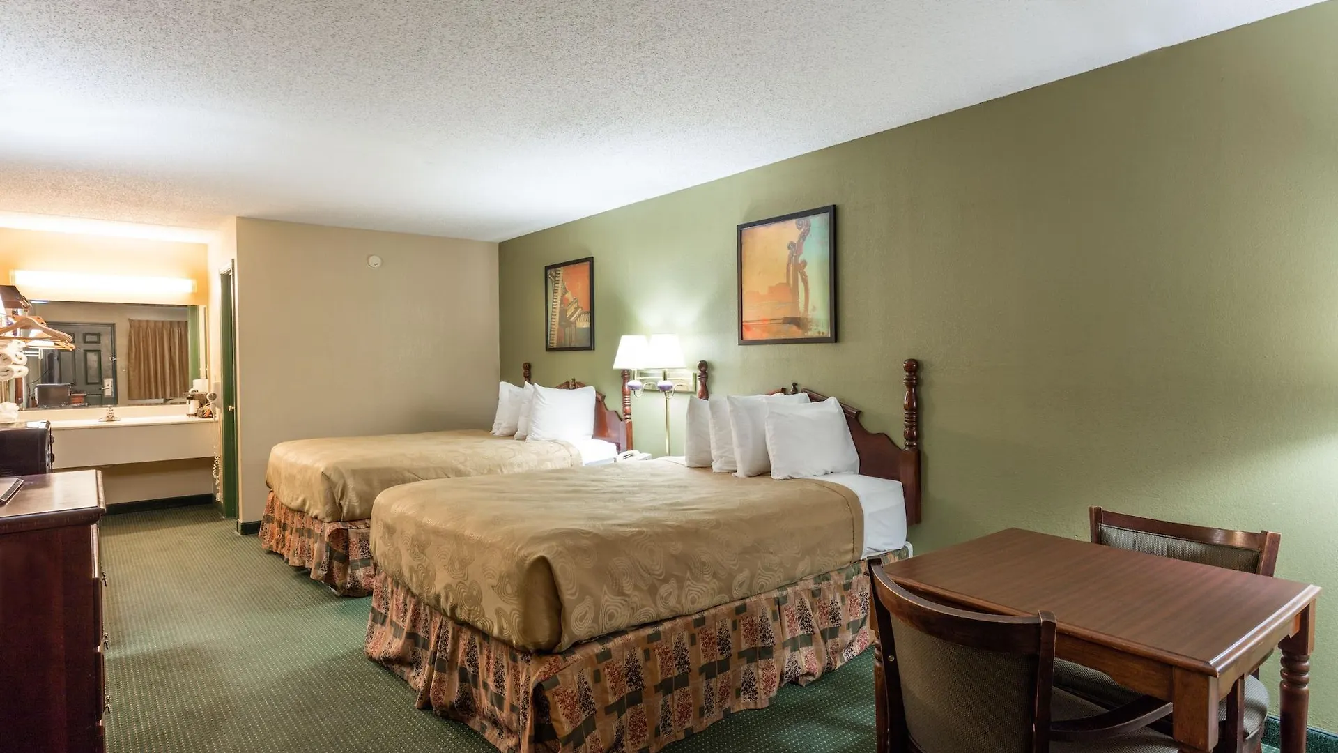 Angel Near Imax, A Travelodge By Wyndham Hotel 3*