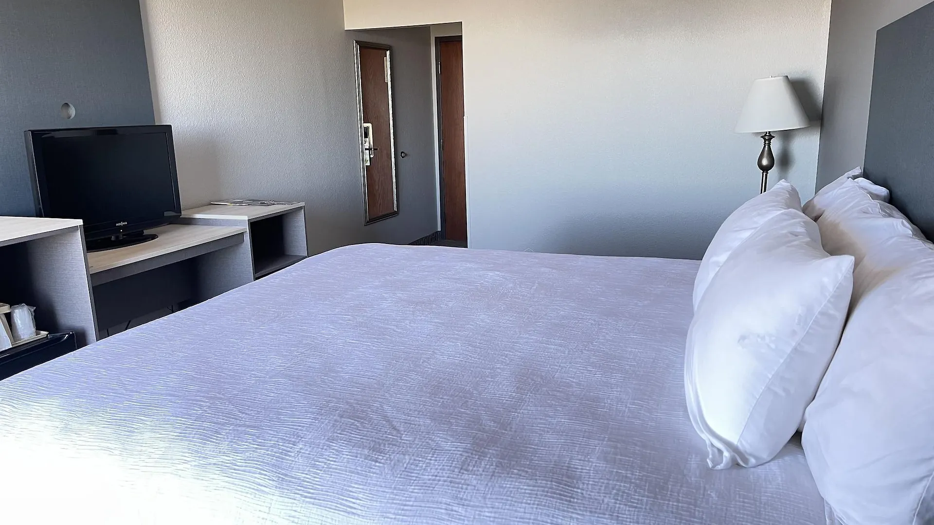 Spark By Hilton Meadows Hotel