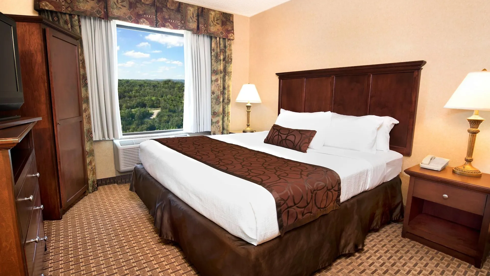Hotel Grand Plaza Branson