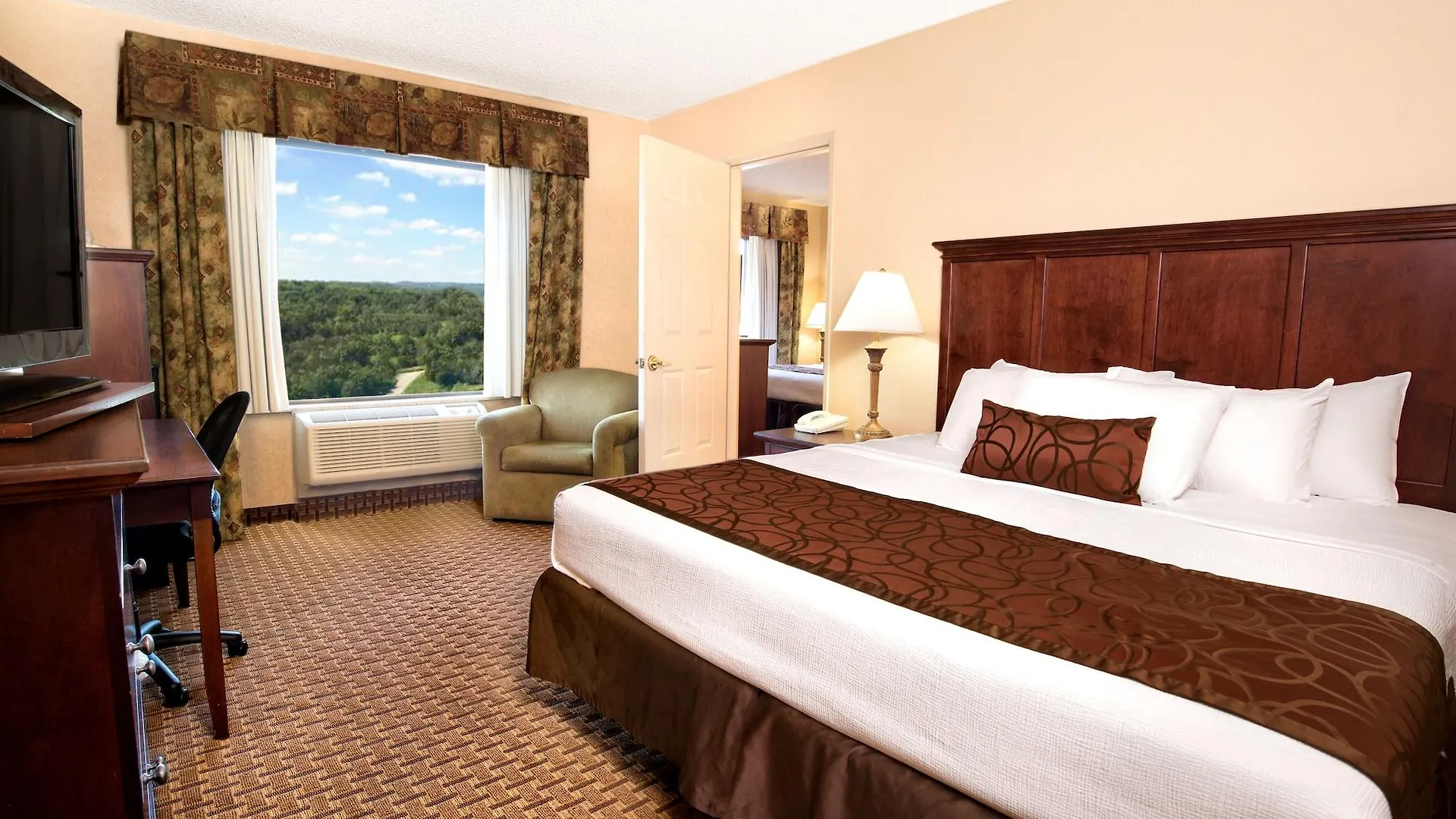 Grand Plaza 3* Branson