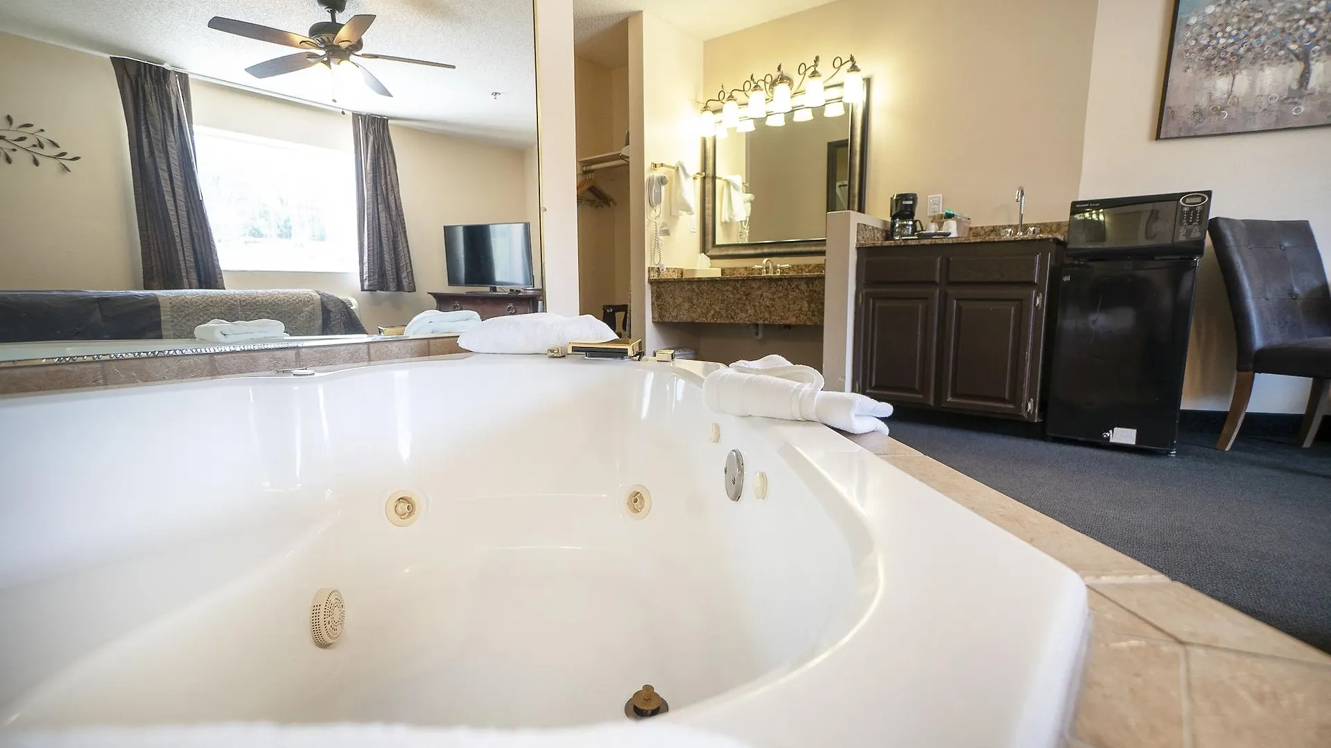 The Stone Castle & Conference Center Hotel 3*