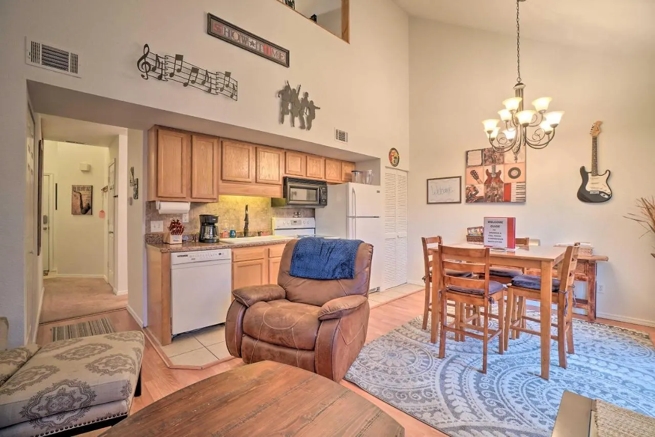 Relaxing Retreat By Fall Creek Marina Apartment