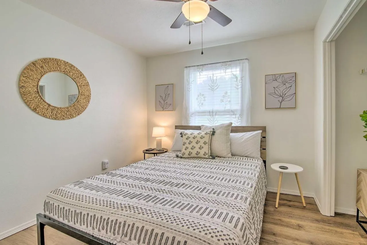 Apartman Cozy Retreat With Balcony, 2 Mi To 76 Strip