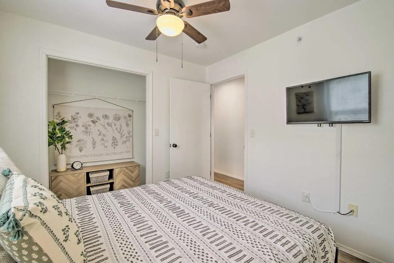 Apartman Cozy Retreat With Balcony, 2 Mi To 76 Strip *