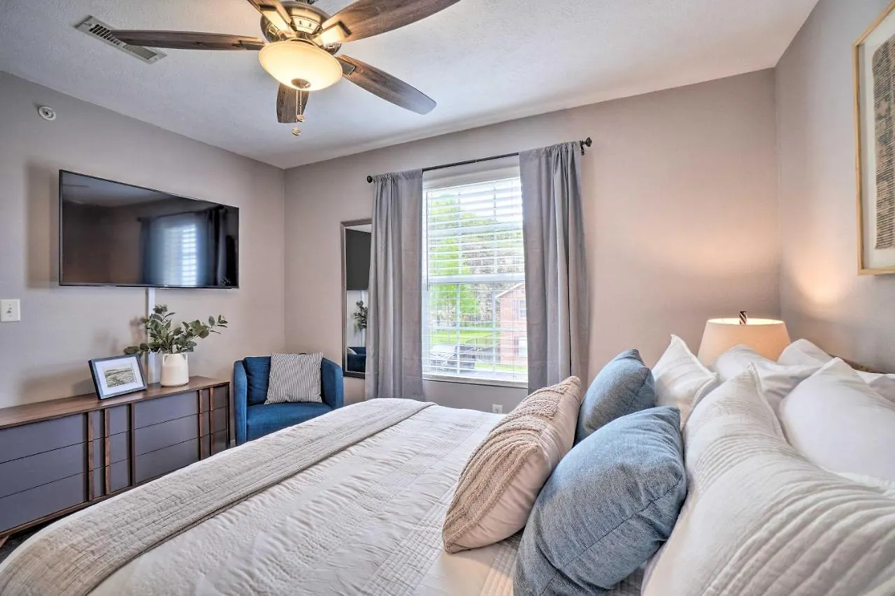 Modern With Pool About 7 Mi To Landing! *