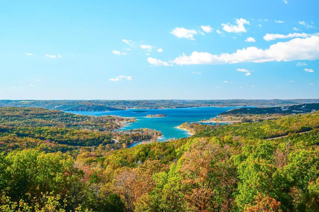Cozy Ozark Getaway Hotel Branson