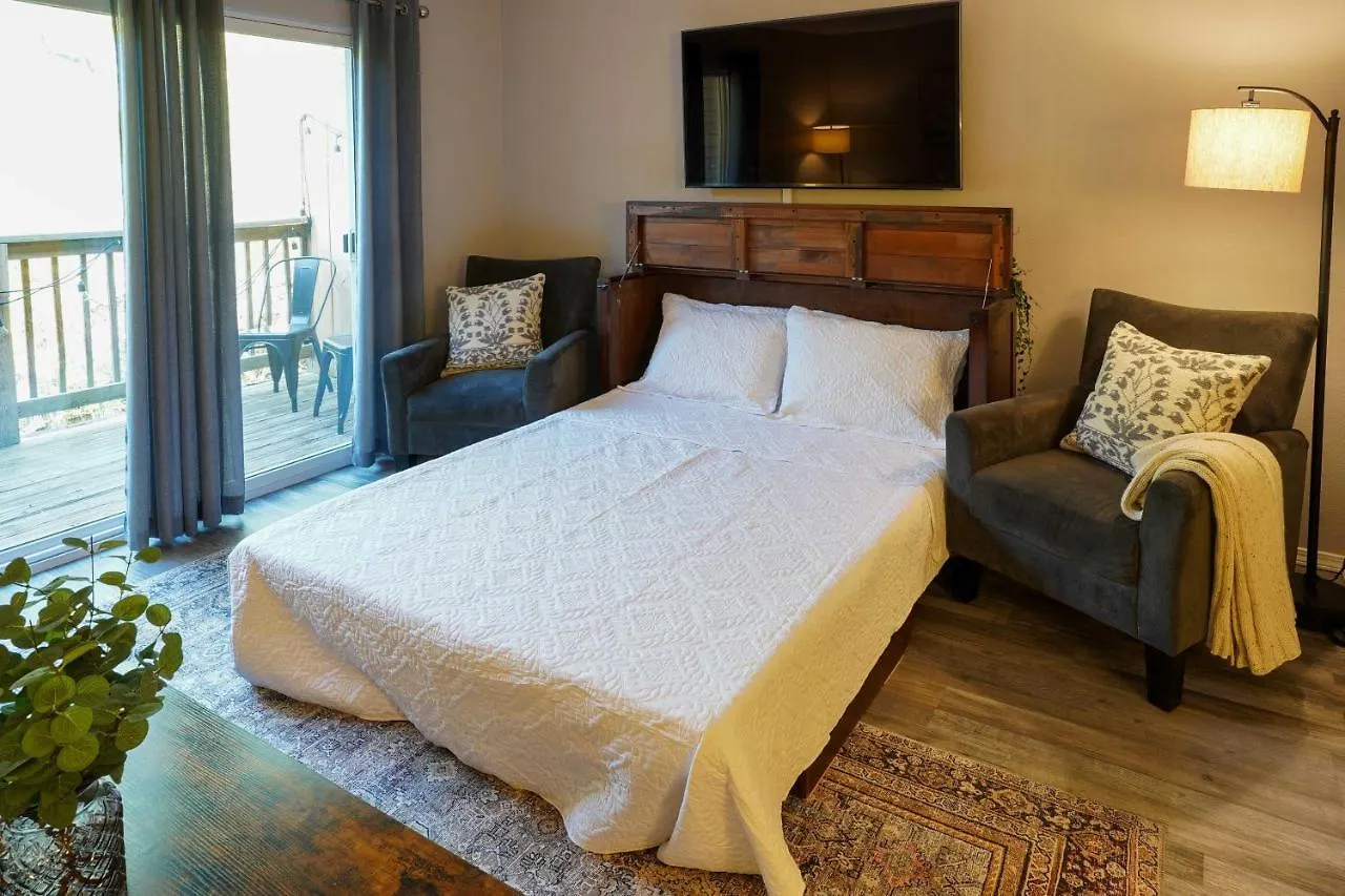 Apartment Modern With Pool About 7 Mi To Landing! Branson