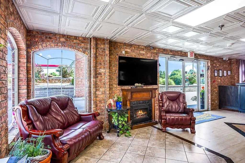 Inn Rodeway Branson, Brick House Branson