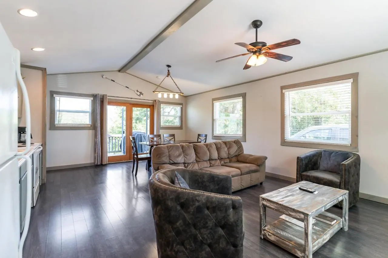 White Wing Holiday home Branson