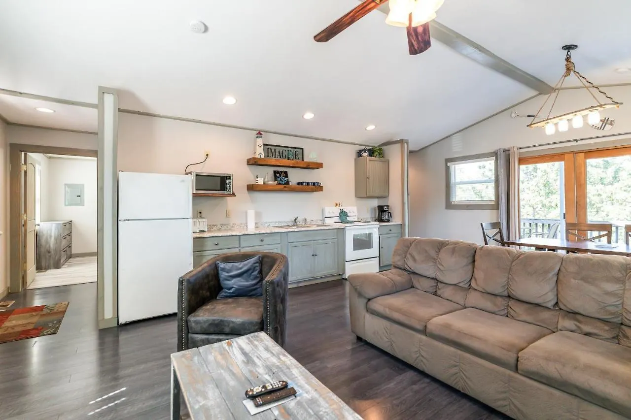 Holiday home White Wing Branson