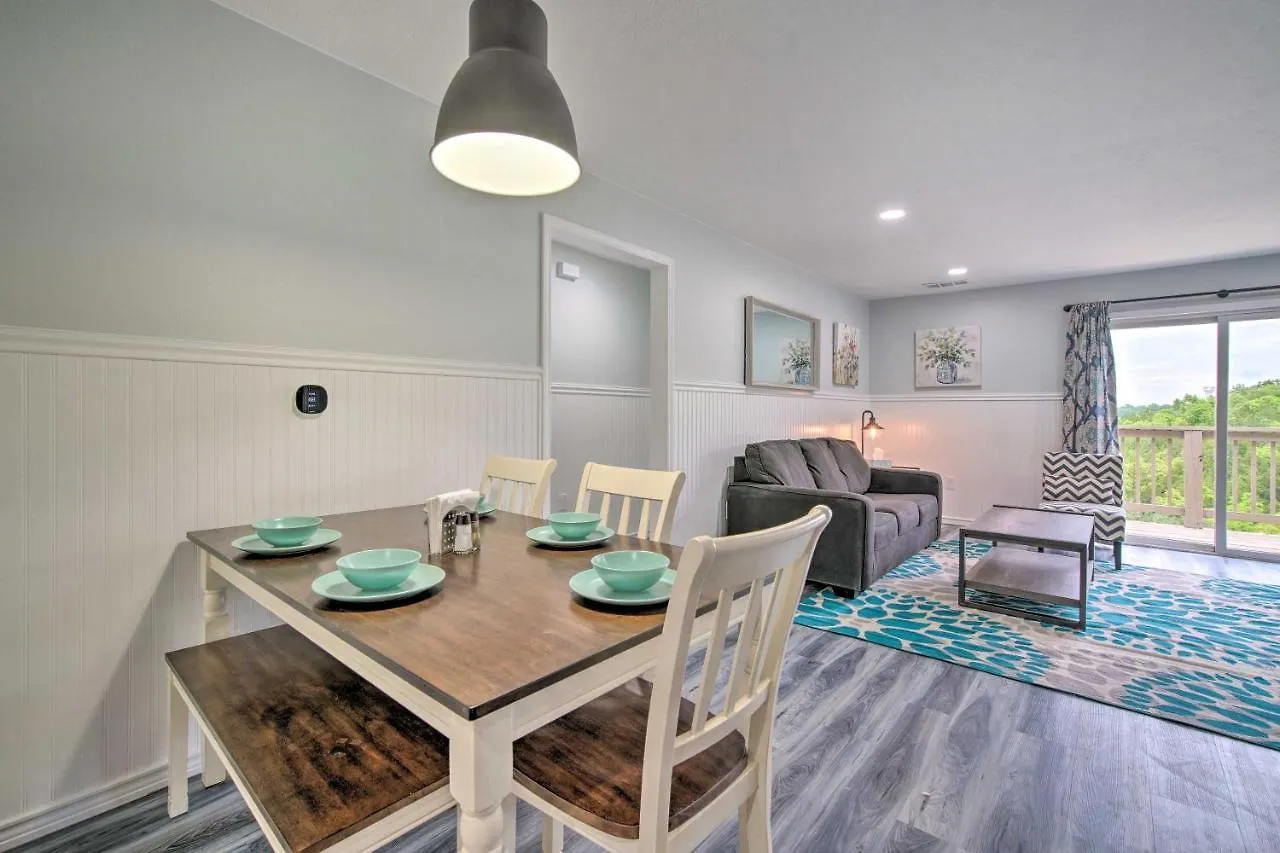 Cozy With Balcony And Mountain Views Apartment Branson