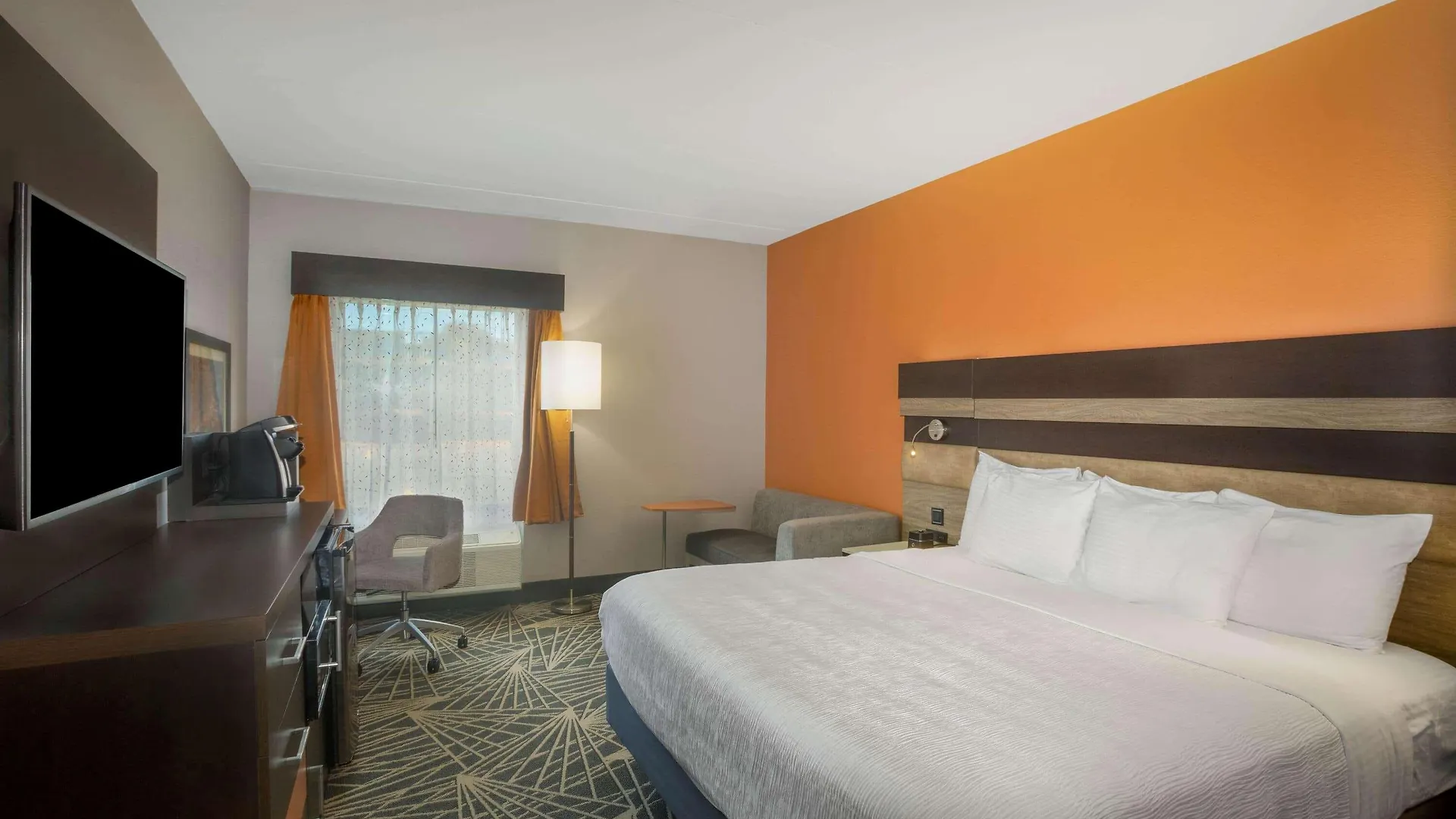 La Quinta By Wyndham Hotel