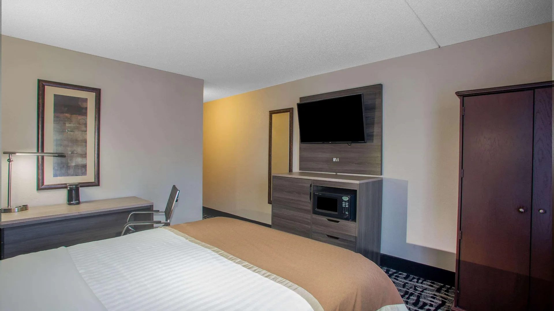 Baymont By Wyndham - On The Strip Hotel