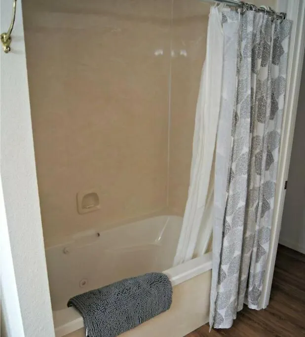 Krehbiel 2bd 2bath