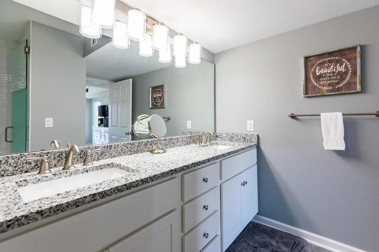 B 59-11 Beautiful 3bd 3ba Condo-community Amenities *